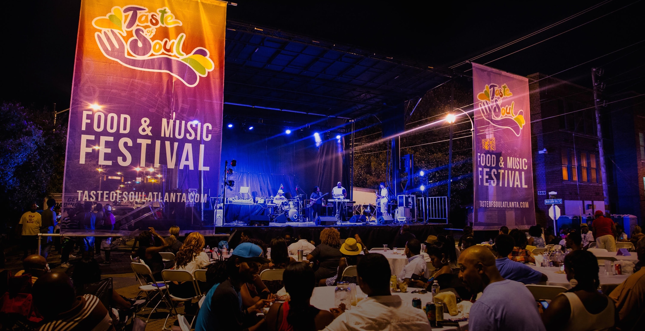 Rhythm and Cocktails: Exclusive Sunday Pass to Chante Moore Live Concert