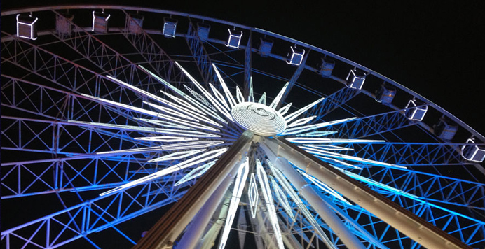 Sky High Date Night for Two: Ferris Wheel Rides & Rooftop Boozin' 